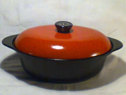 Large Vintage Cookwell Ovenproof Enamel Cast Iron Cooking Lidded Pot. In used second hand condition.