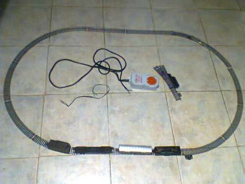 For the COLLECTOR.A Lima Italy Train set with (1x SAR) 4 rail cars plus 14 Track's and Transformer.