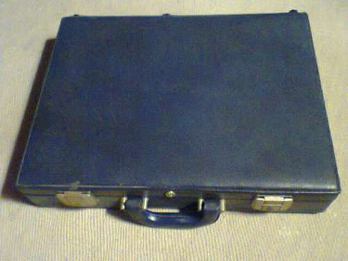 1990's Word processor "Bondwell B310 superslim 286 Plus"Laptop/charger/cable.A real collectors Piece