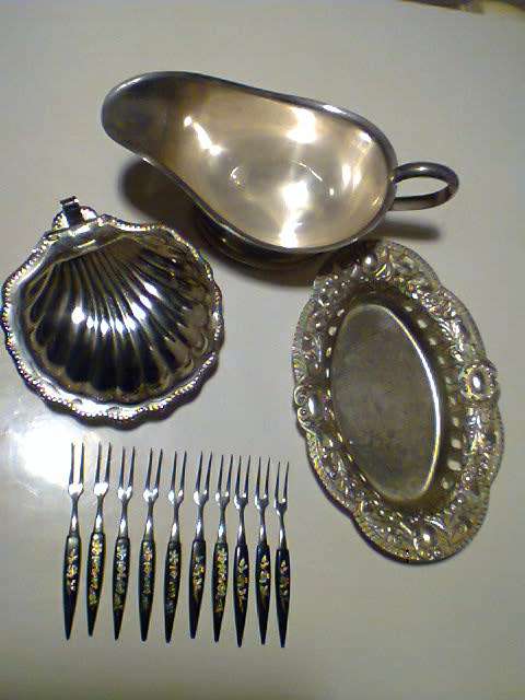 Old EPNS.10 S/Forks,Gravy Boat & drip tray/serving dish,Glass inner butter dish.In used s/hand order