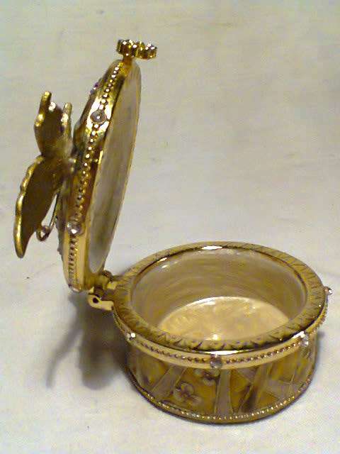 Awesome Jewellery Box spinning "CUPID" when Music is wound-up.Purl bag.Ornate Butterfly Trinket Box.