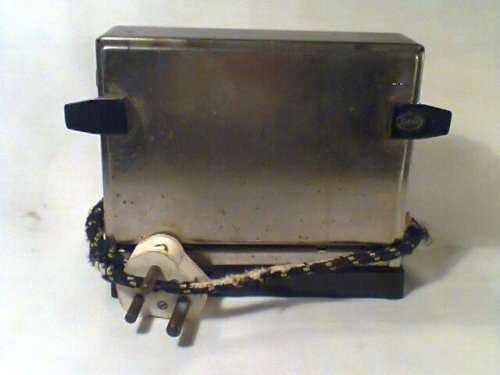 2 Vintage machines a Drop-side Toaster made by "Berda" + Snack which make in full working condition.