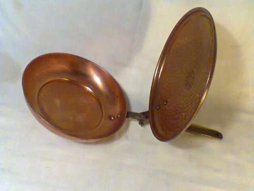 Hand Beten copper Butlers serving handled condiment holder from around the1940's & in good condition