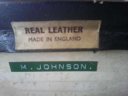 Genuine Cow Hide. Made in England Large Doctor's Briefcase.A Stunning Gift for that loved one. A+++