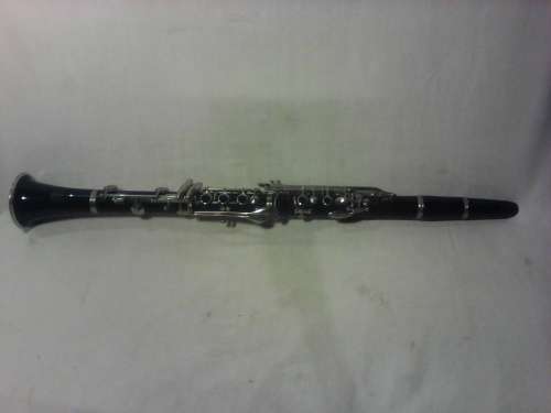 For the MAN Cave to display as a conversasional piece A Vintage "VITO Clarinet" in box Sold as used.