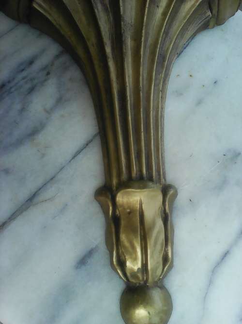 A Rare Cone reeded shape Large Gold Wall Scone,Size: 300mm Long x 259mm Wide.made out of Composite.