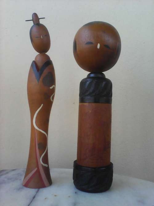 1950's Vintage KoKeshi Bobble Head Dolls. Man & Wife.Sizes: Man 21.5cm &  23.5cm Mom Tall