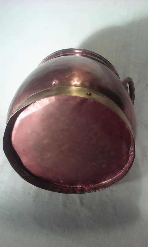 Heavy Large Vintage Copper/Brass Round Planter :330mm Wide x 260mm Tall.In second hand condition.
