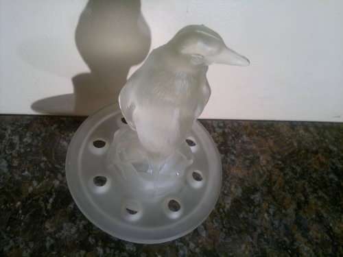 2 x Vintage Frosted Glass Items. A Frog with Bird motif & a decanter both are clean No cracks at all