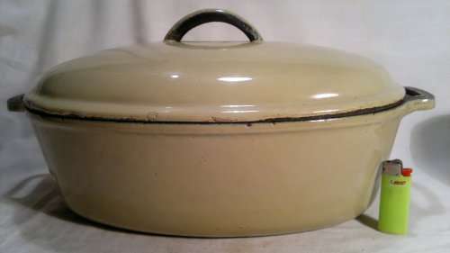 Founded in 1942 Rhodesian Iron and Steel Company 2 PROTOTYPES Heavy Cast Iron Green Enamel Roast Pot