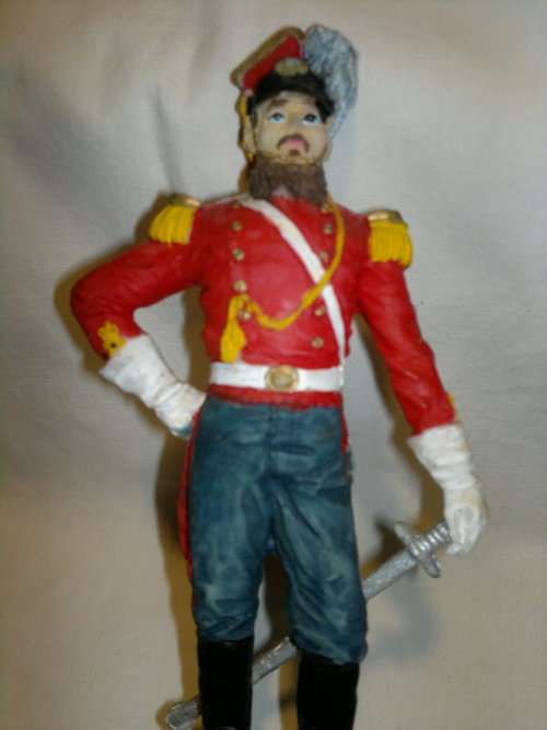 ` DRESDEN ` doll.All For the collector 6 items, Shoe, Doll, Trinket Casket, Fue Dog and 2 Soldiers.