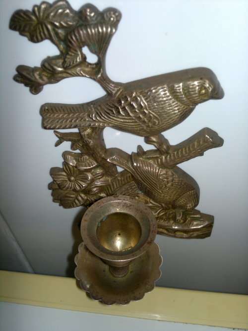A solid brass attractive Bird motif Candle Holder. Wall Hanging & it's 175mm long.