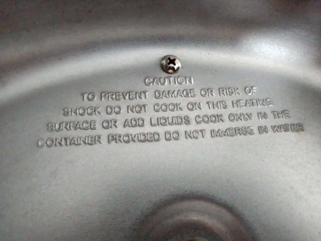 Att SeaAch Reserved.  Vintage 1970's Tedelex Crock pot that it Looks like it`s never been used.