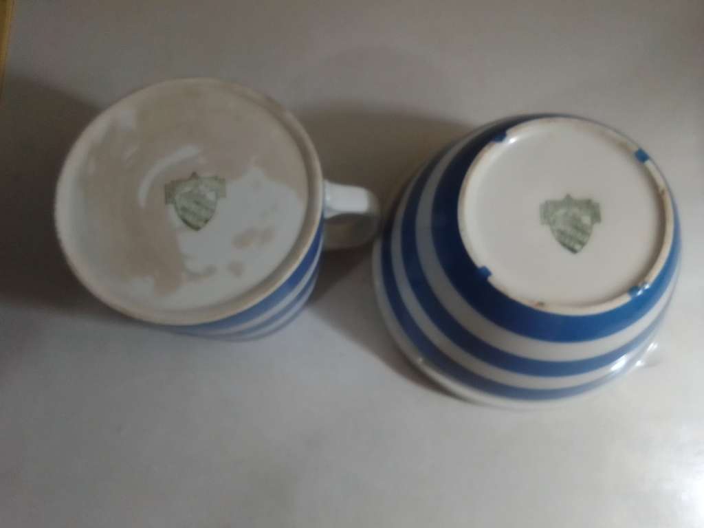 TG Green Cornish Kitchen Ware a milk jug+ mixing bowl. Ideal for use or Display.