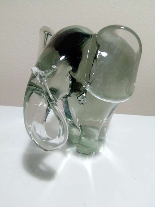 A Signed: ` HANDMADE NGWENYA GLASS KINDOM OF SWAZILAND` Large glass Elephant. 115mm Tall.