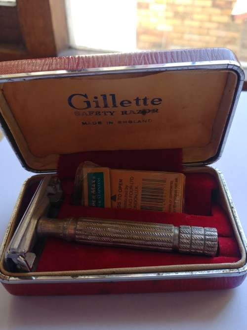 Gillette Safety Razor made in England with blades