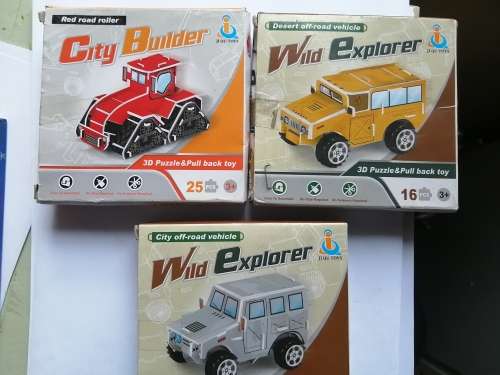 3 x Sets 3D puzzle and pull back toy with wheels included