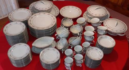 Noritake GLENWOOD (5770) Dinner Service Set and Tea and Coffee Ware - 117 piece