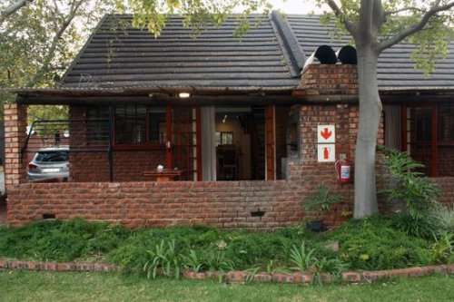 This Weekend! 7 - 10 December - Mountamanzi. 5 Sleeper Self Catering Studio.