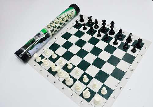 CHESS SET EASY TO CARRY