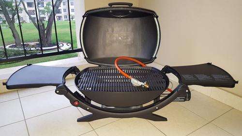 Weber Q220 Black - Weber (BRAND NEW, NEVER USED)