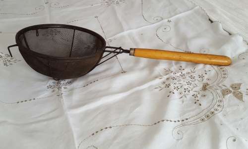 Xtra large Vintage sieve/mesh basket with wooden handle