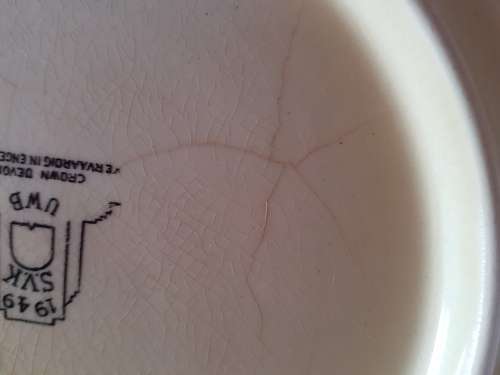 Very Scarce: Heavily embossed 1949 SVK - UWB Voortrekker Monument Wall plate - Made in England by Cr