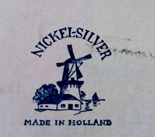 Very scarce 22 piece `Groot Trek` centenary tea cutlery set in original box