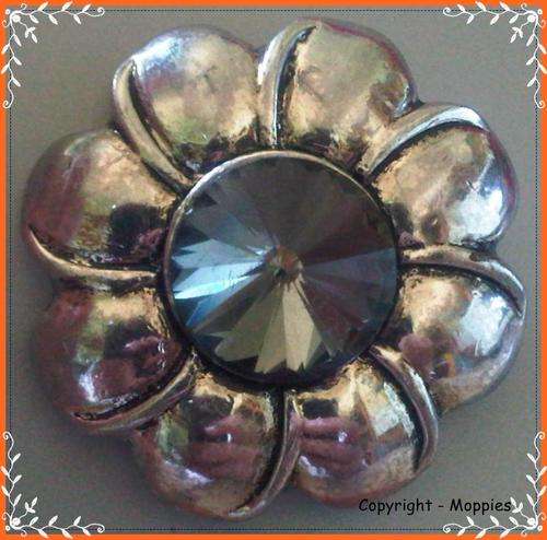 Tibetian silver flower ring with black crystal inlay