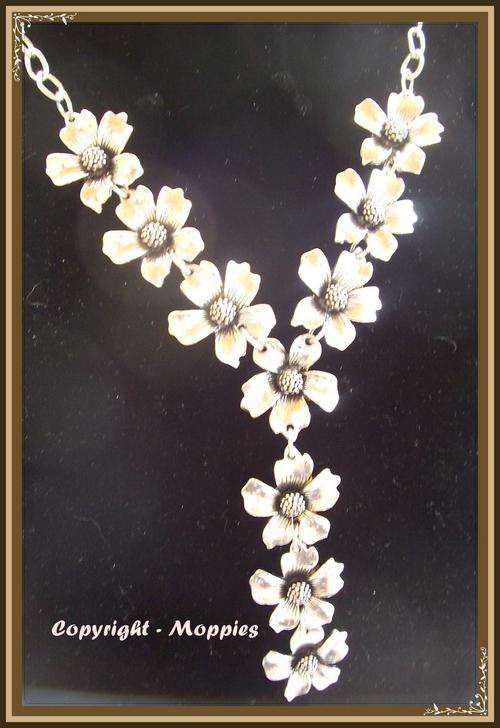 Tibetian silver - Ten flower necklace