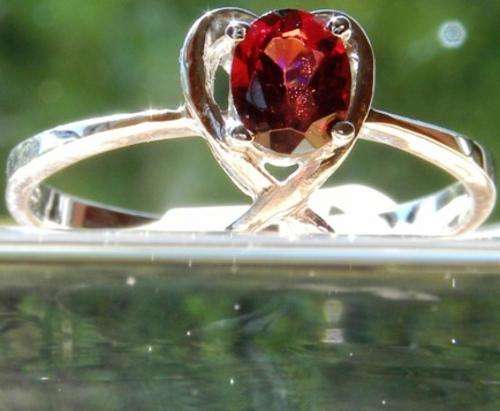Valentine heart ring- 925 Sterling Silver A-grade natural Garnet