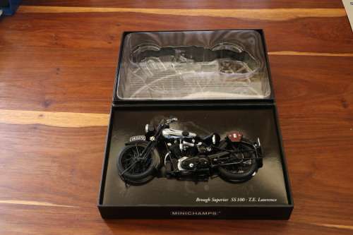 BROUGH SUPERIOR SS 100 ´TE LAWRENCE' - COLLECTABLE