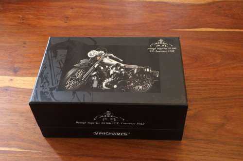 BROUGH SUPERIOR SS 100 ´TE LAWRENCE' - COLLECTABLE