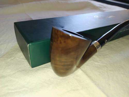 Peterson Bend Dublin churchwarden smoking pipe.