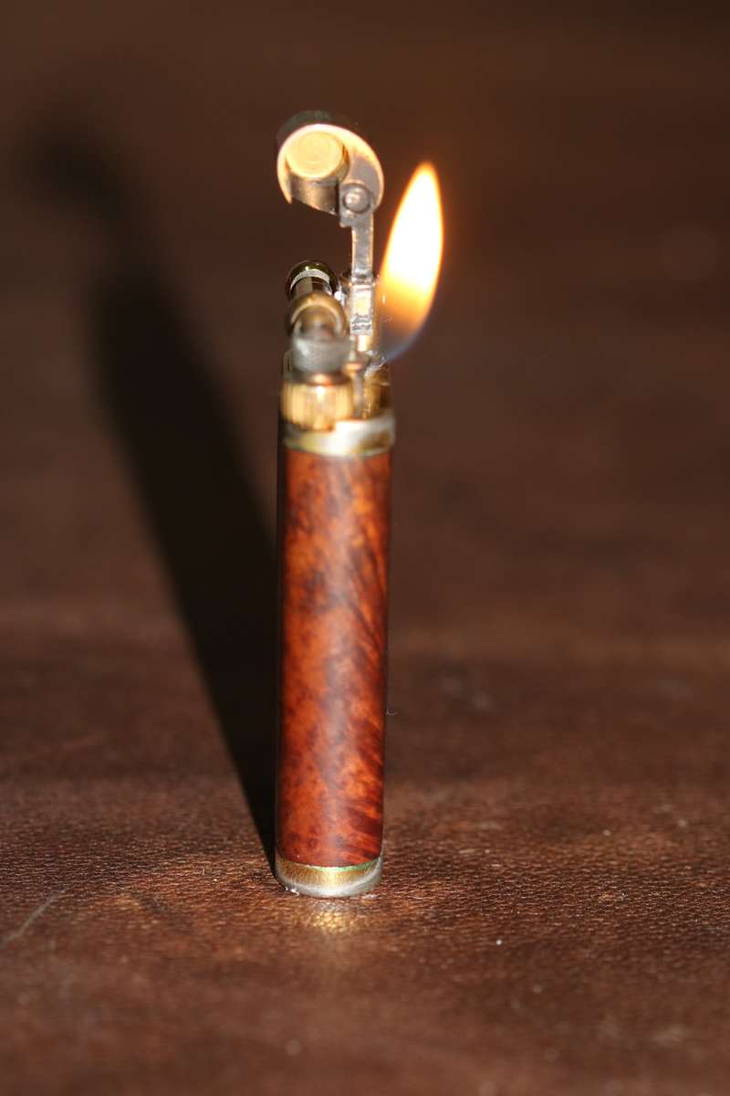 Corona Big Boy pipe lighter