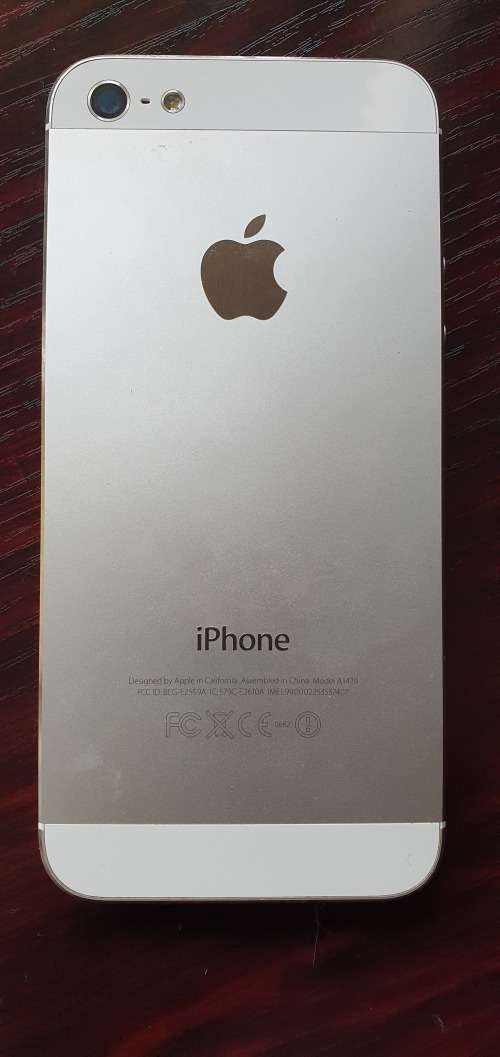 iPhone 5 64GB iCloud locked - selling for spares