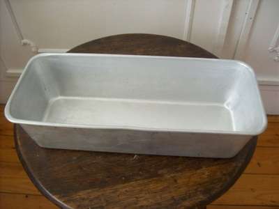 BREAD PAN