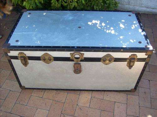 KIST/TRUNK  ( Buyer collects)