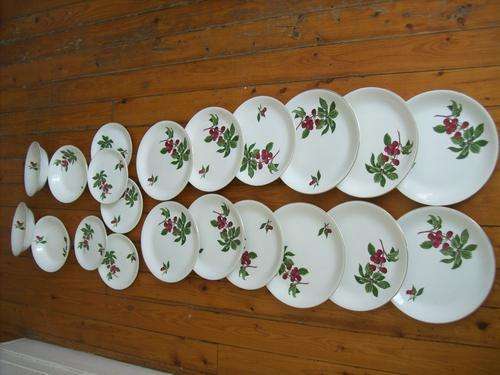 ALFRED MEAKIN DINNER SERVICE PART