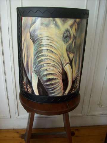FIRE SCREEN WILD ANIMAL ELEPHANT.  LOVELY ITEM.