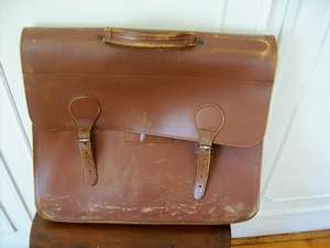 BRIEFCASE LEATHER.