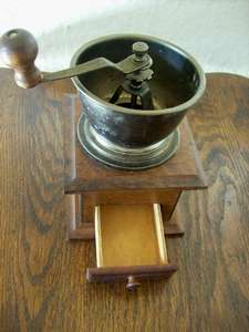 GRINDER.   COFFEE/SPICE.