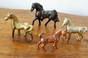 HORSE ORNAMENTS