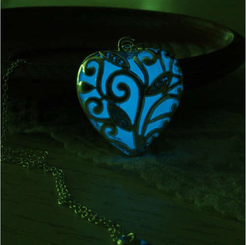 OCEAN BLUE PENDANT AND CHAIN JEWELRY - GLOW IN THE DARK