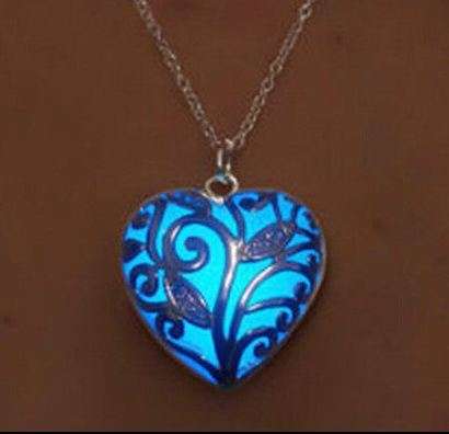 OCEAN BLUE PENDANT AND CHAIN JEWELRY - GLOW IN THE DARK