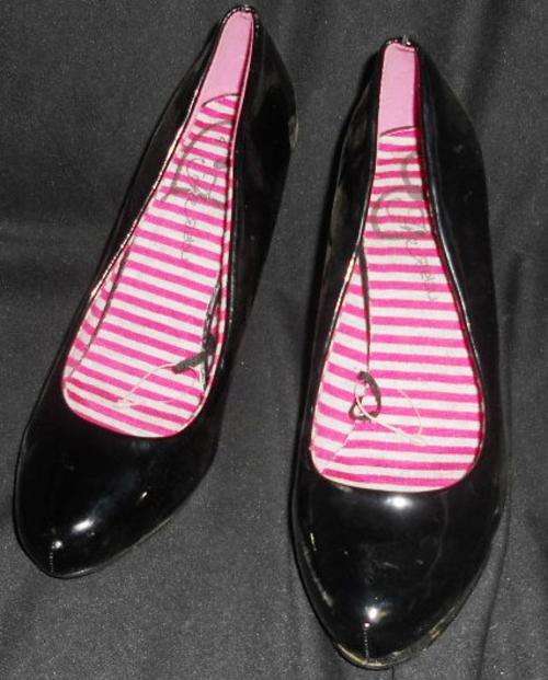 Brand New Never Been Worn Size 4 High Heels