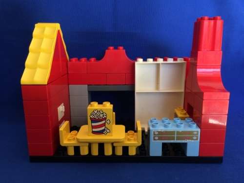 Children's Lego / Duplo House & Kitchen Set