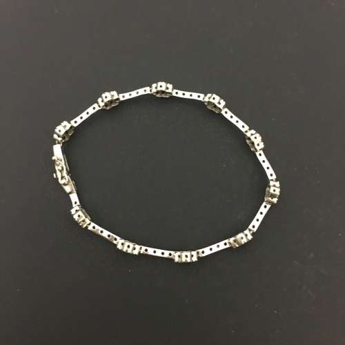 14kt White Gold Ladies Bracelet