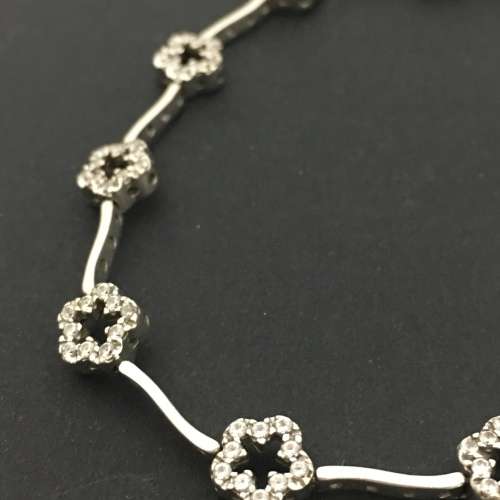14kt White Gold Ladies Bracelet
