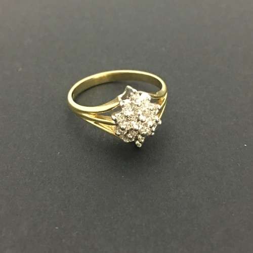 Beautiful Diamond Cluster Ladies Ring